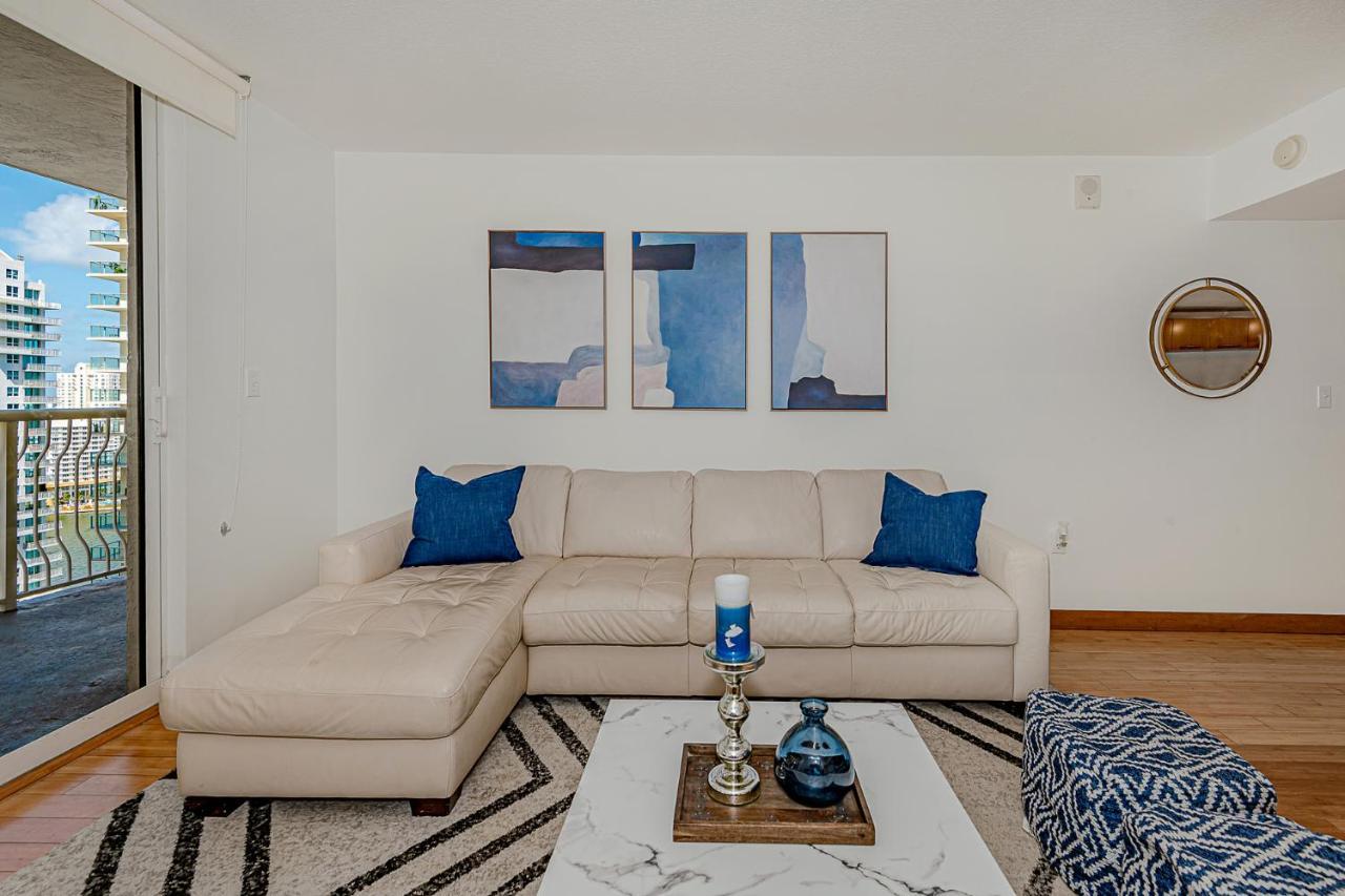 Lovely Condo With City & Ocean Views. Sleep Up To 6 People! Miami Kültér fotó