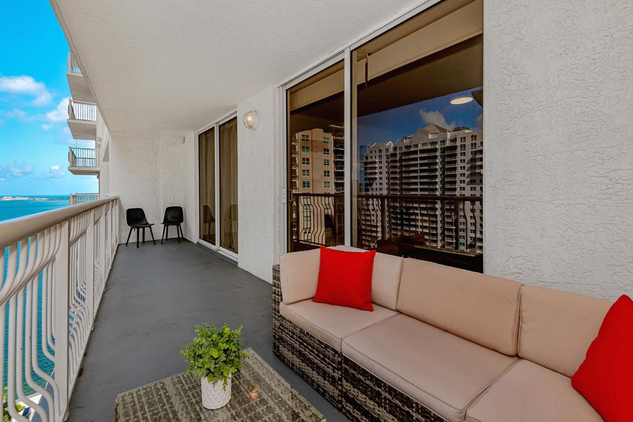 Lovely Condo With City & Ocean Views. Sleep Up To 6 People! Miami Kültér fotó