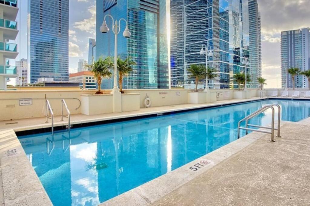 Lovely Condo With City & Ocean Views. Sleep Up To 6 People! Miami Kültér fotó